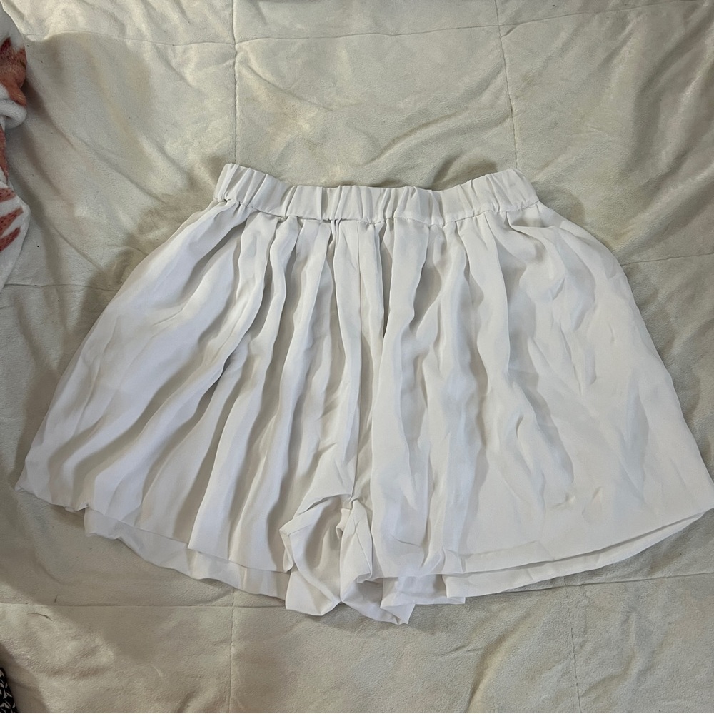 Express Flowy Shorts